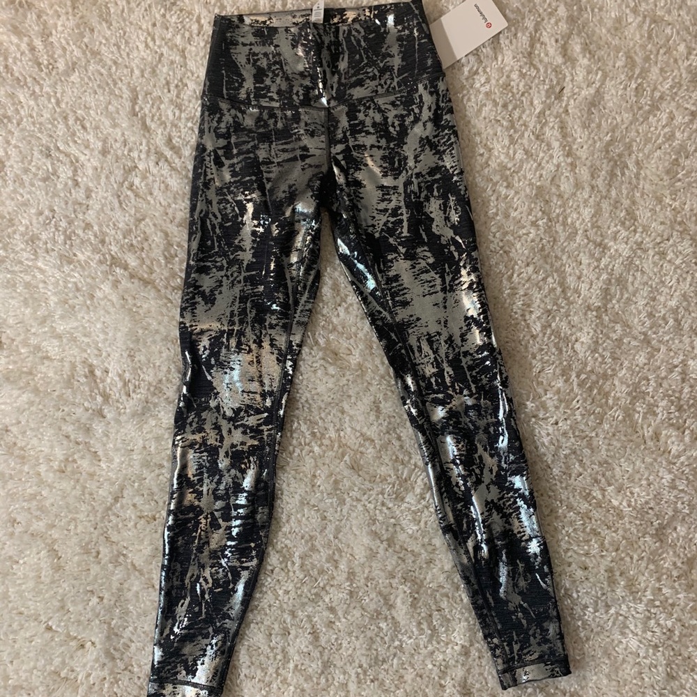 Lululemon foil tight NWT